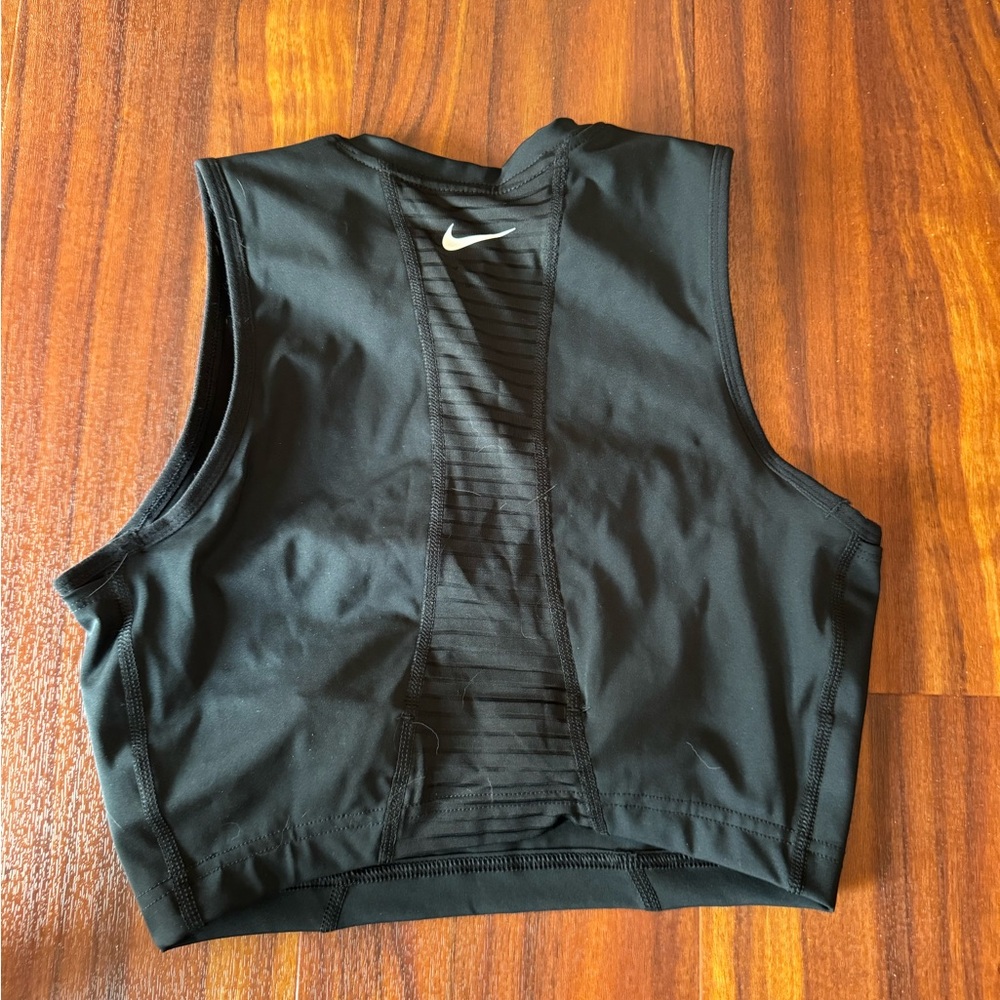 Nike - Picture 2 of 2